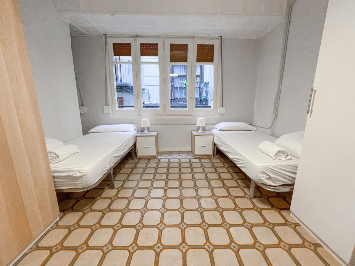Az The Old Town Hostel - Coliving Saragosse Extérieur photo