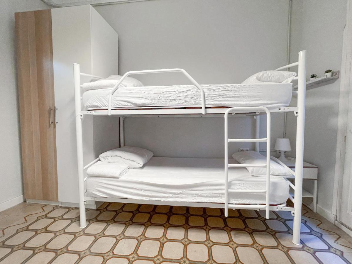 Az The Old Town Hostel - Coliving Saragosse Extérieur photo